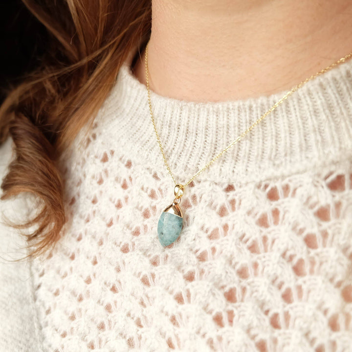 Apatite Gemstone Oval Neckalce