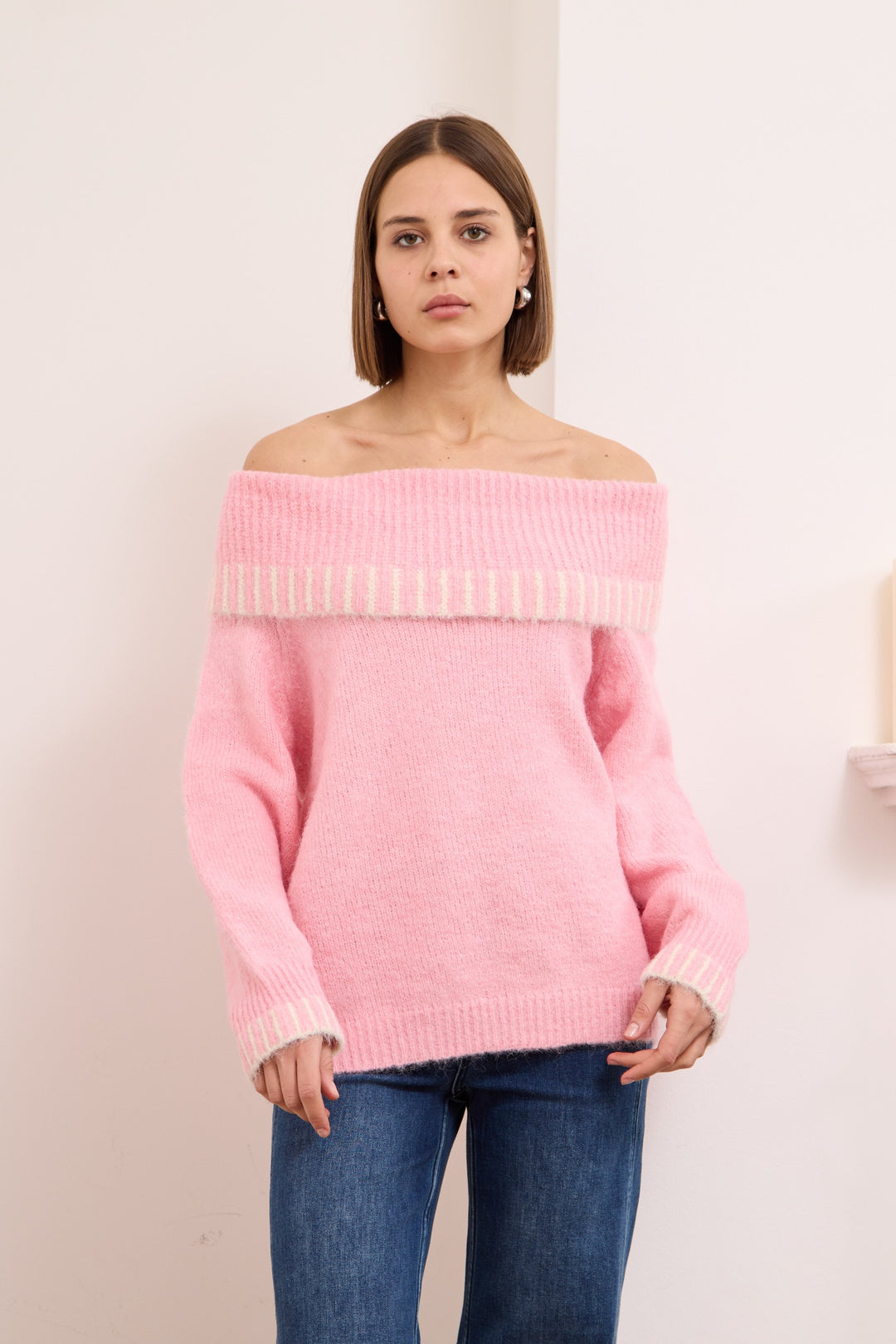 Ivanna-  shoulder sweater in pink