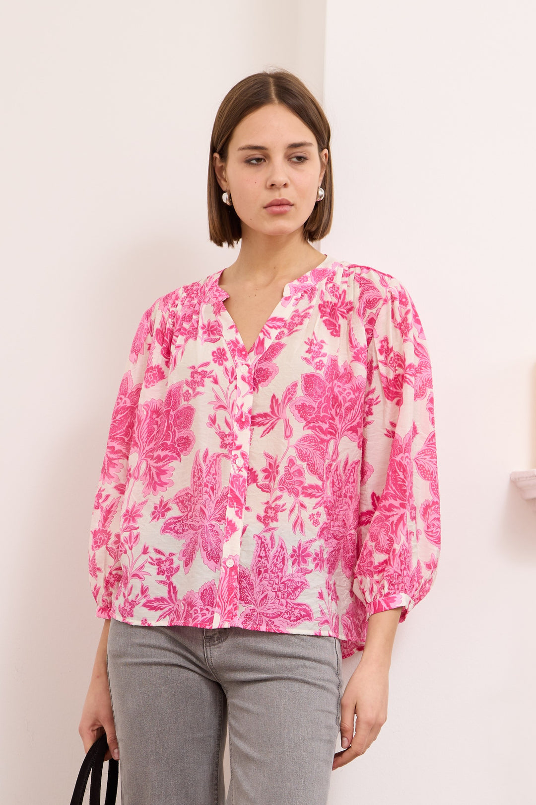 Alyna – Floral Print viscose silk-blend voile blouse in pink