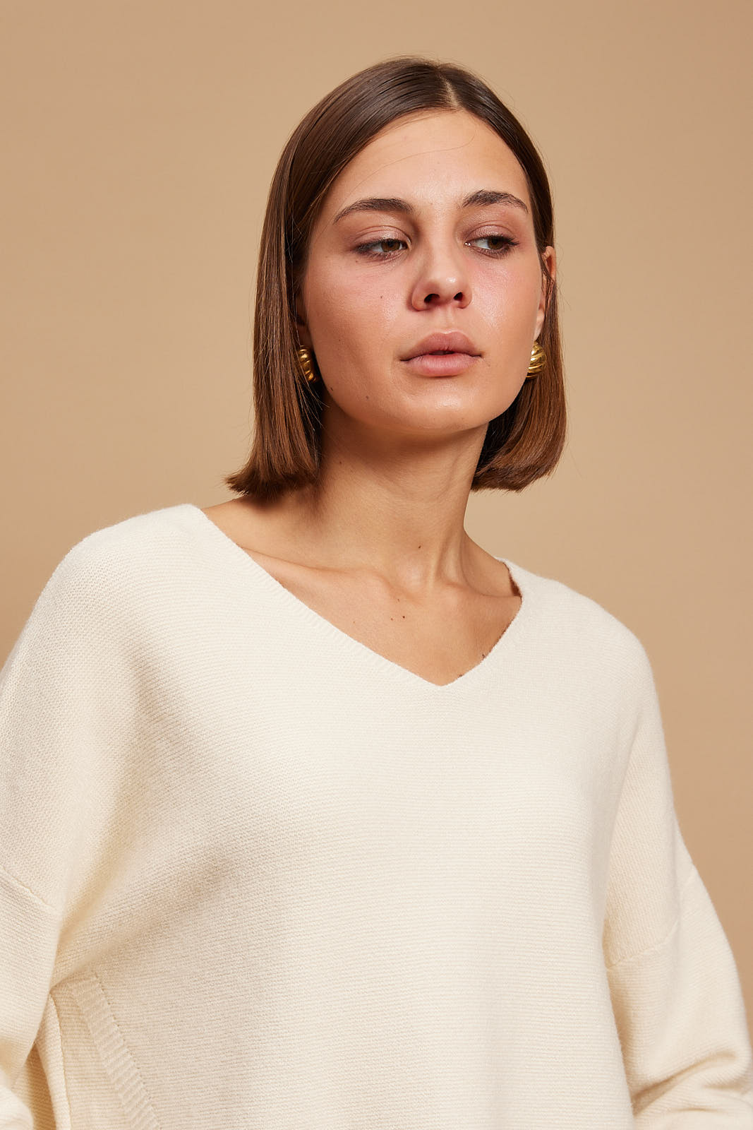 Pandora -viscose-blend v neck Sweater In ecru