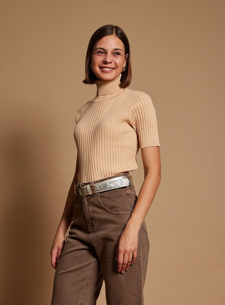 Irina – Turtleneck Sweater in Camel