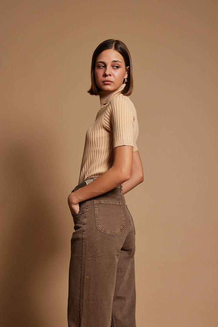 Irina – Turtleneck Sweater in Camel