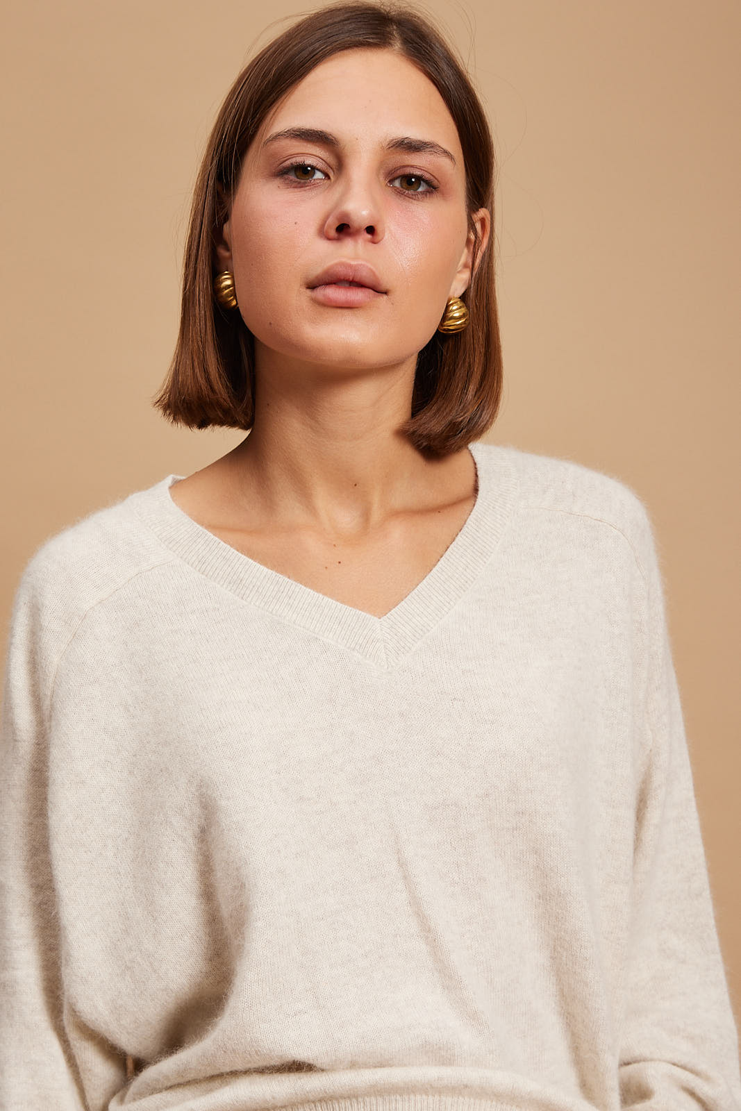 Leticia – Wool-blend v neck Sweater In fleck cream