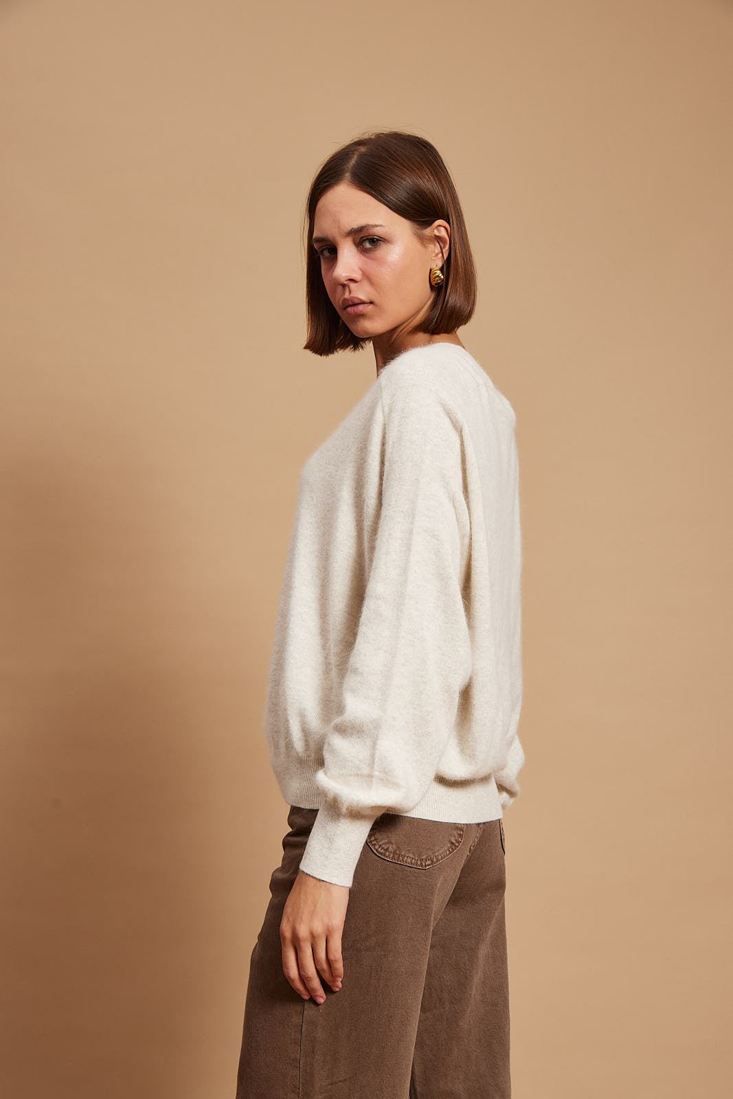 Leticia – Wool-blend v neck Sweater In fleck cream