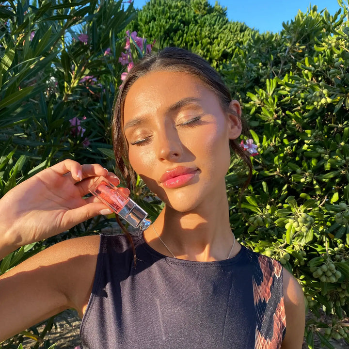 Lip Oil: Strawberry