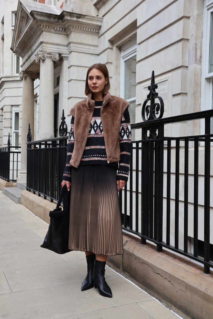 Mila- Faux Fur Gilet In Taupe