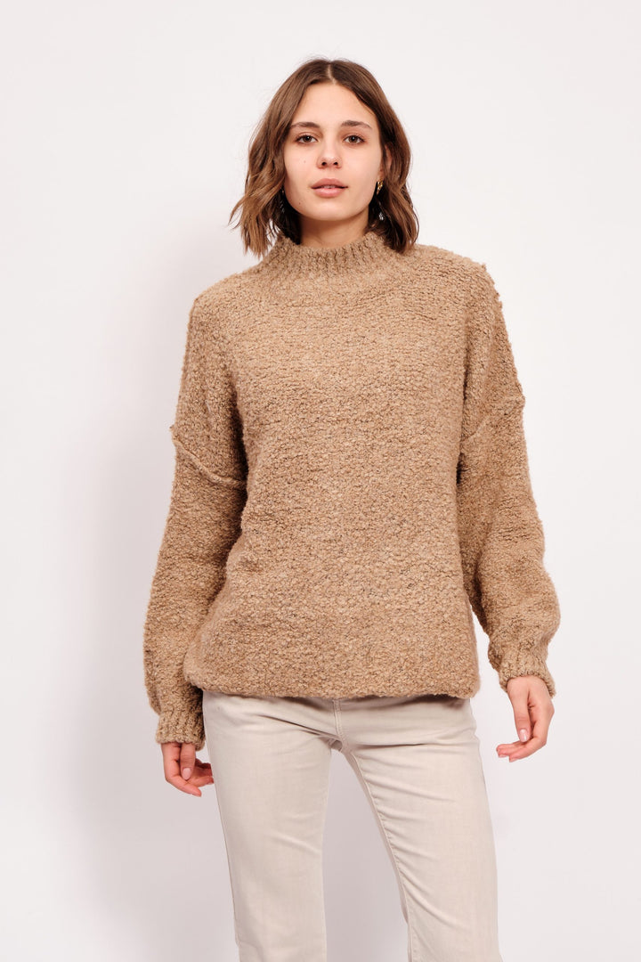 KAIA – SLOUCHY BOUCLE  MOCK ROLLNECK IN TAN