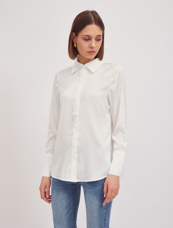 ALEXIS -SATIN SHIRT IN WHITE