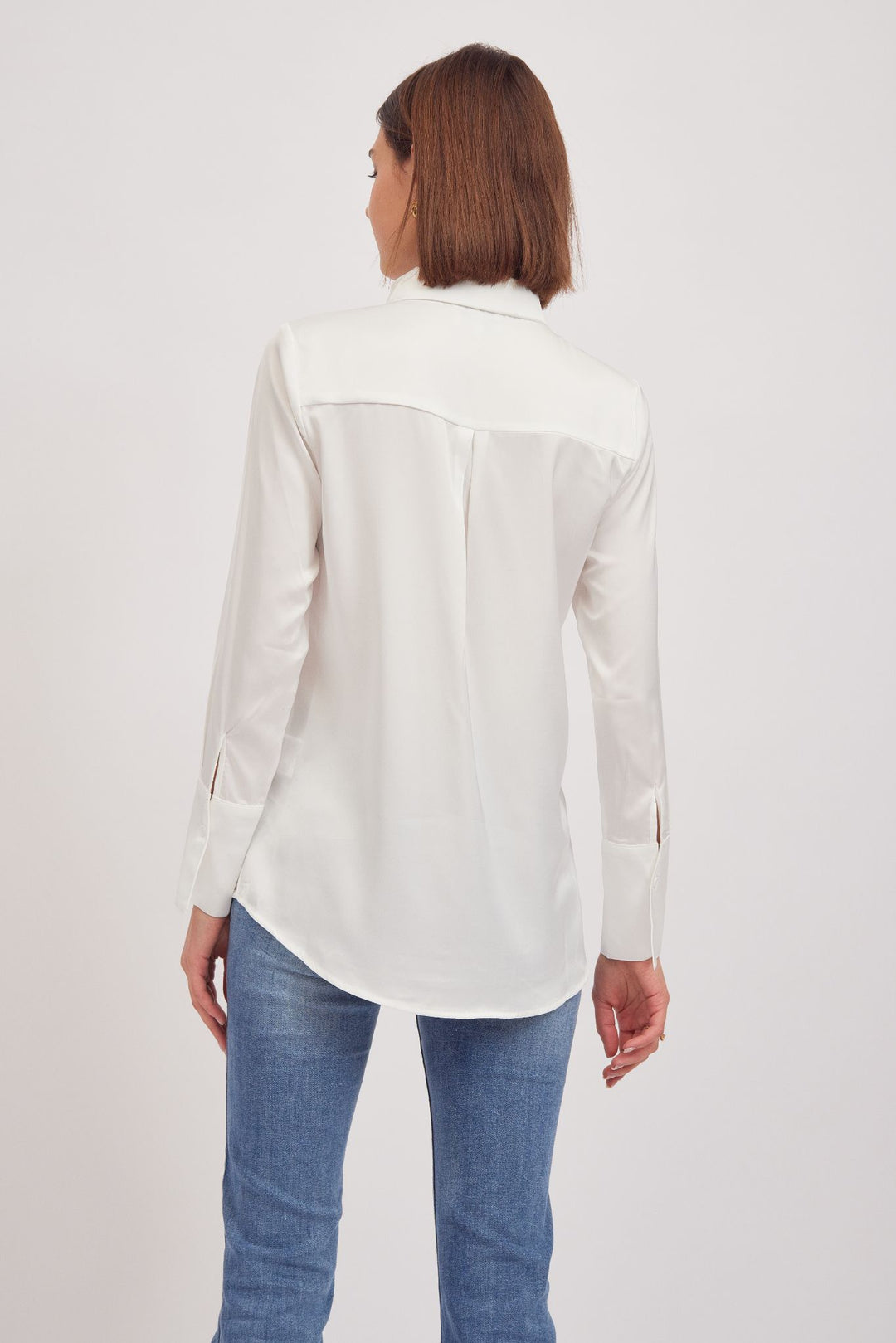 ALEXIS -SATIN SHIRT IN WHITE